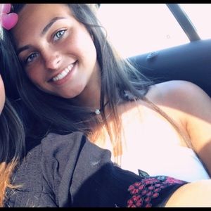 Meet your Posher, Riley